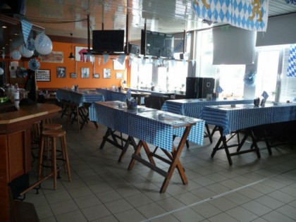 照片: CfR links Bistro 1919